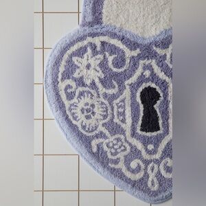 Urban Outfitters Heart Locket Bath Mat Rug - Thumbnail 3